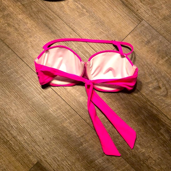 Neon Pink Bikini Top 👙 - Picture 2 of 2